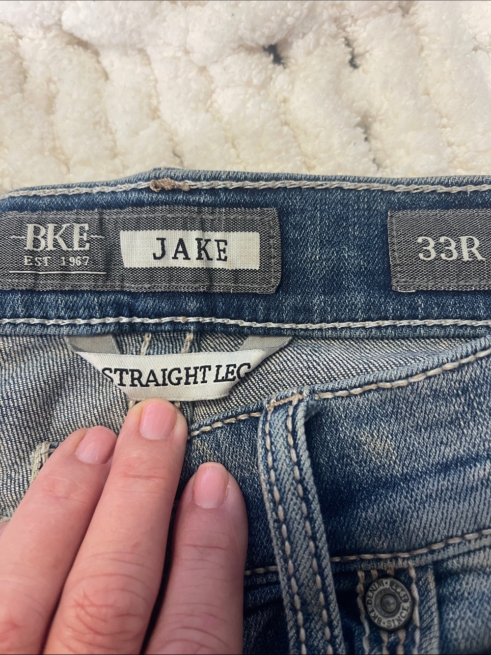 BKE Mens Size 33x30 Regular Light Blue Faded Denim Jeans w/Back Pocket Stitching - Picture 4 of 5